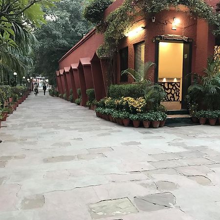 אגרה Hotel Sheela, 100M From Taj Mahal מראה חיצוני תמונה