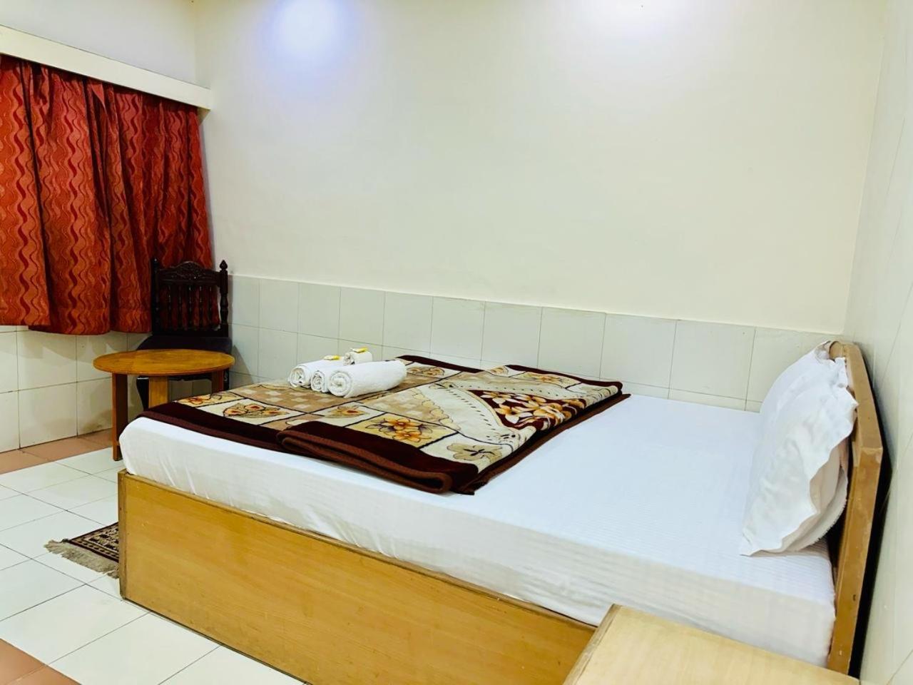 אגרה Hotel Sheela, 100M From Taj Mahal מראה חיצוני תמונה