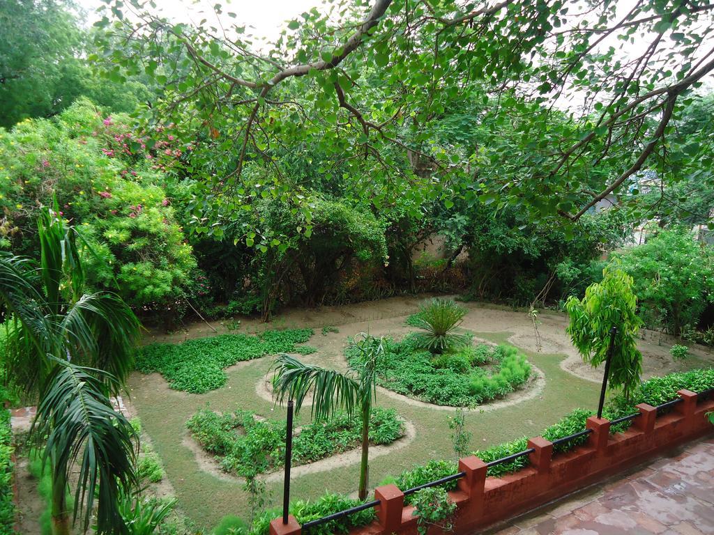 אגרה Hotel Sheela, 100M From Taj Mahal מראה חיצוני תמונה