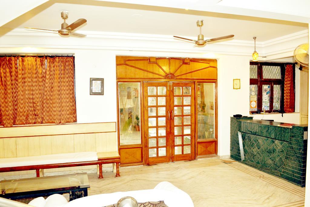 אגרה Hotel Sheela, 100M From Taj Mahal מראה חיצוני תמונה