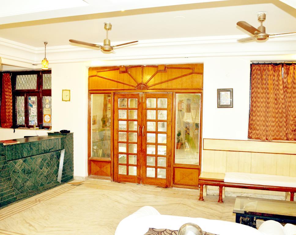 אגרה Hotel Sheela, 100M From Taj Mahal מראה חיצוני תמונה