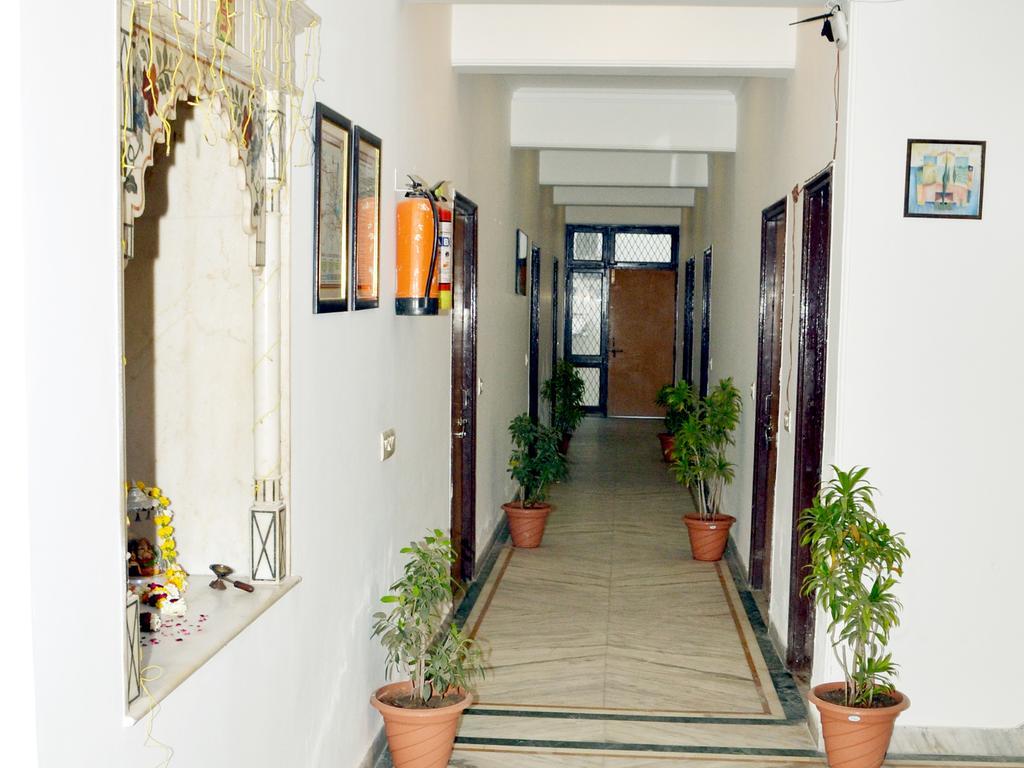 אגרה Hotel Sheela, 100M From Taj Mahal מראה חיצוני תמונה