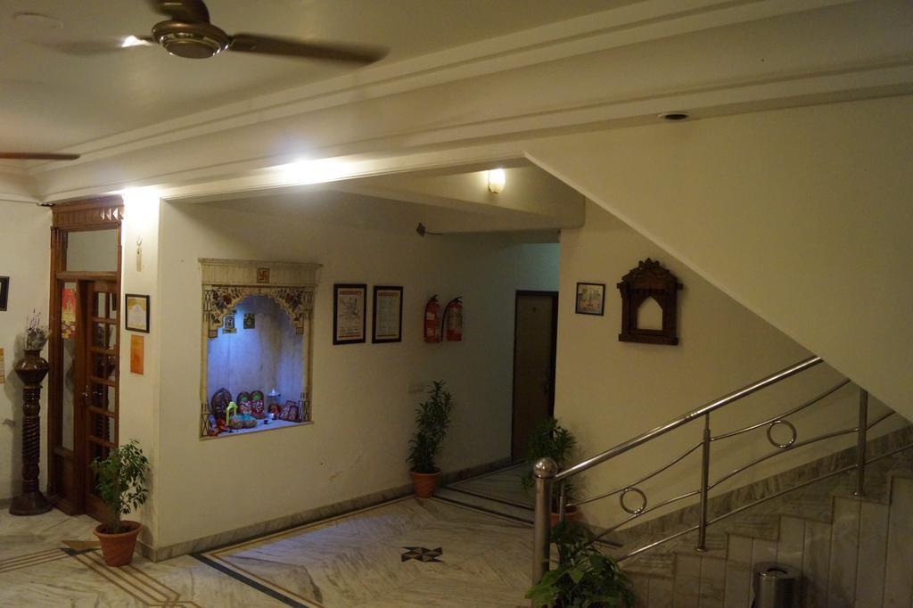 אגרה Hotel Sheela, 100M From Taj Mahal מראה חיצוני תמונה