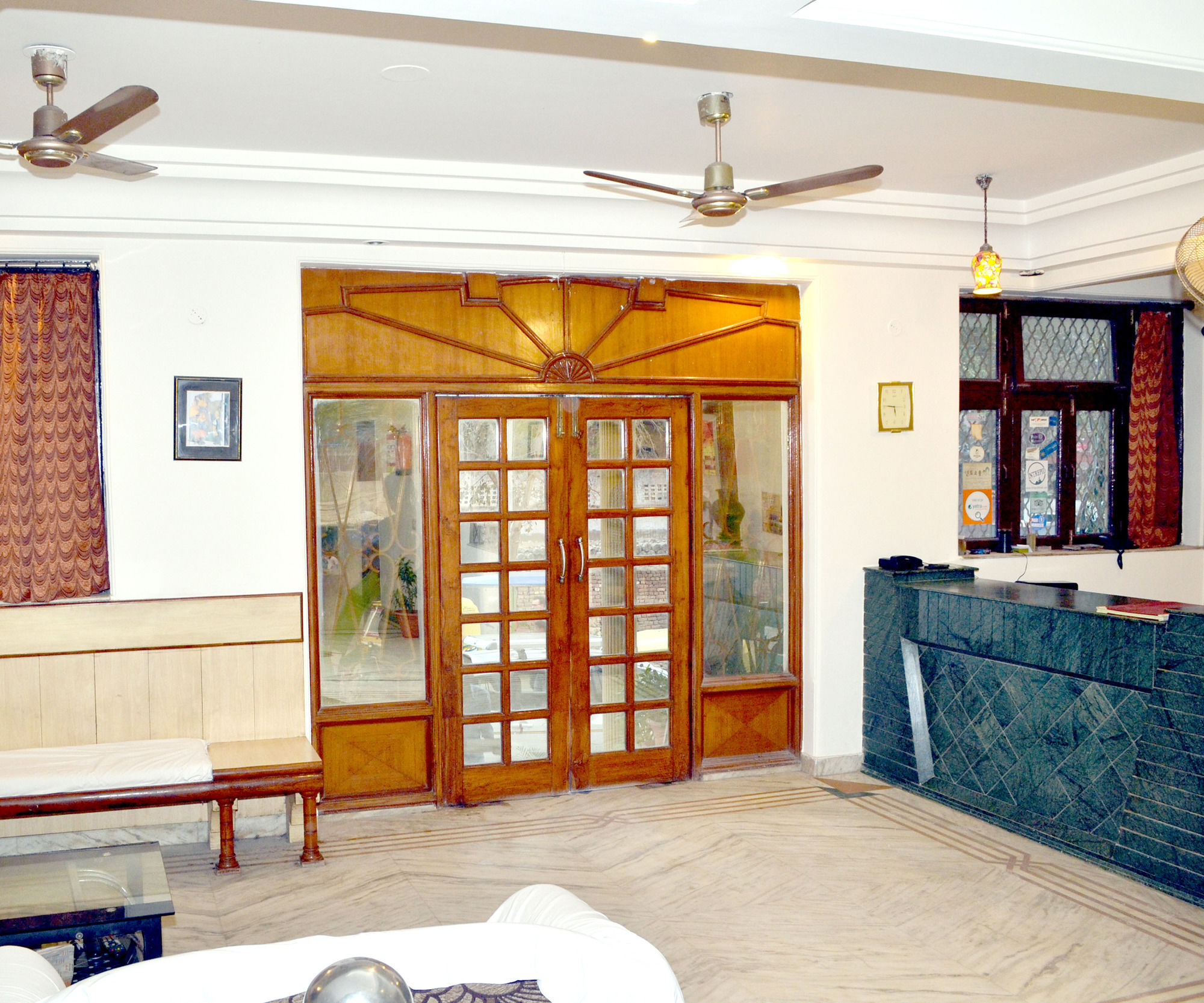 אגרה Hotel Sheela, 100M From Taj Mahal מראה חיצוני תמונה