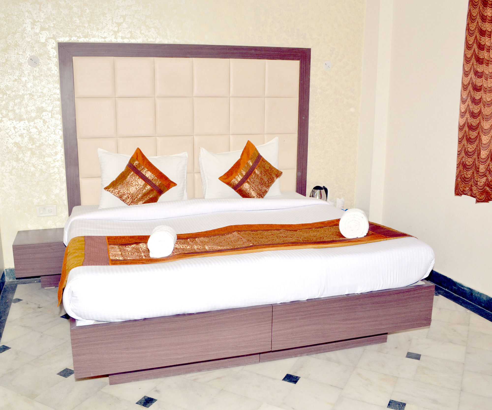 אגרה Hotel Sheela, 100M From Taj Mahal מראה חיצוני תמונה